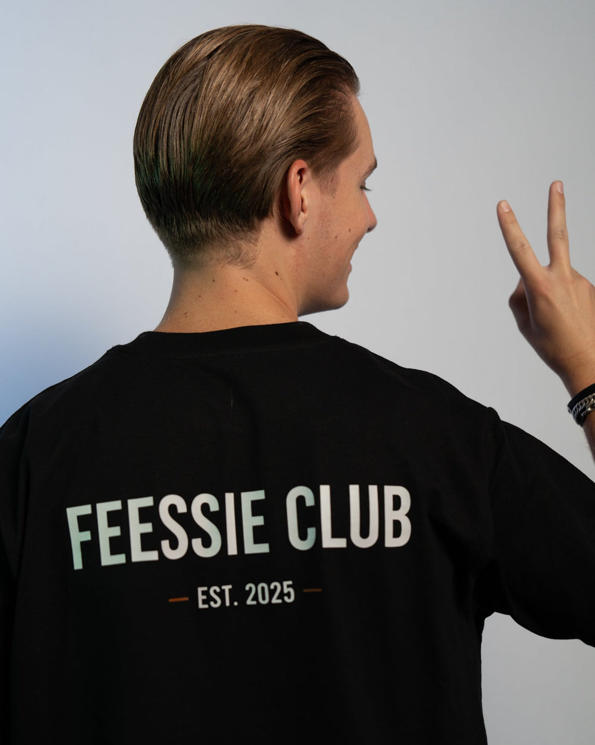 Feessie Club T-Shirt